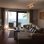 Lujoso Apartamento Enfrente Del Mar